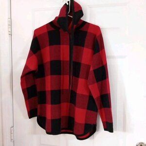 Adrienne Vittadini Women's Medium Buffalo Plaid Pullover Sweater red/black